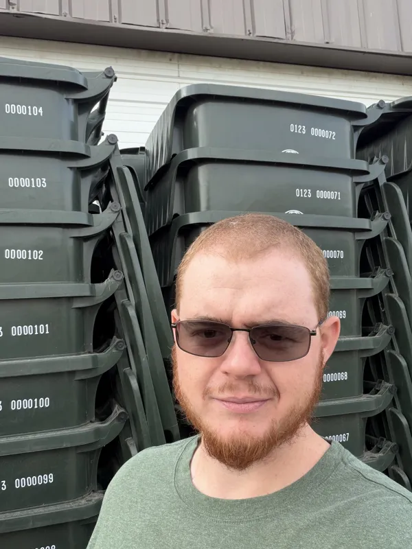 Green Girl has bins for dayzzzz